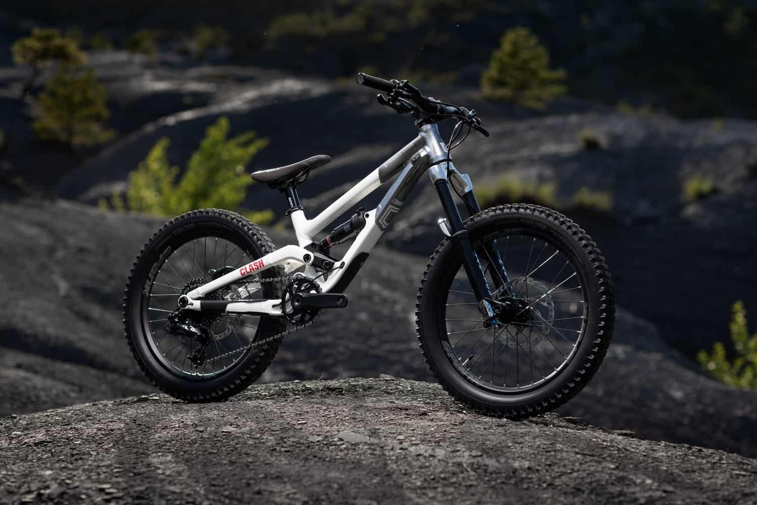 commencal clash 20