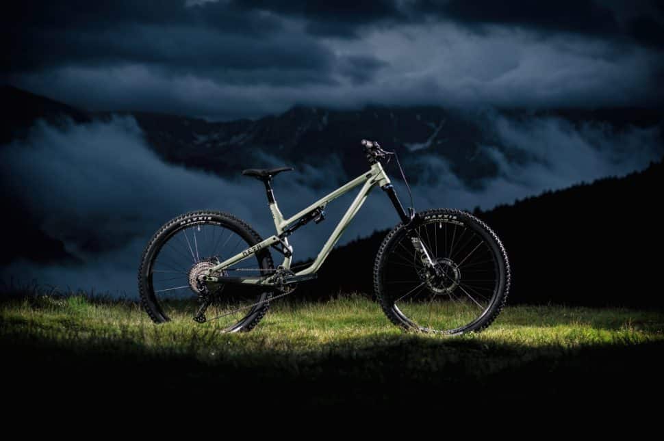 Commencal meta am essential new arrivals